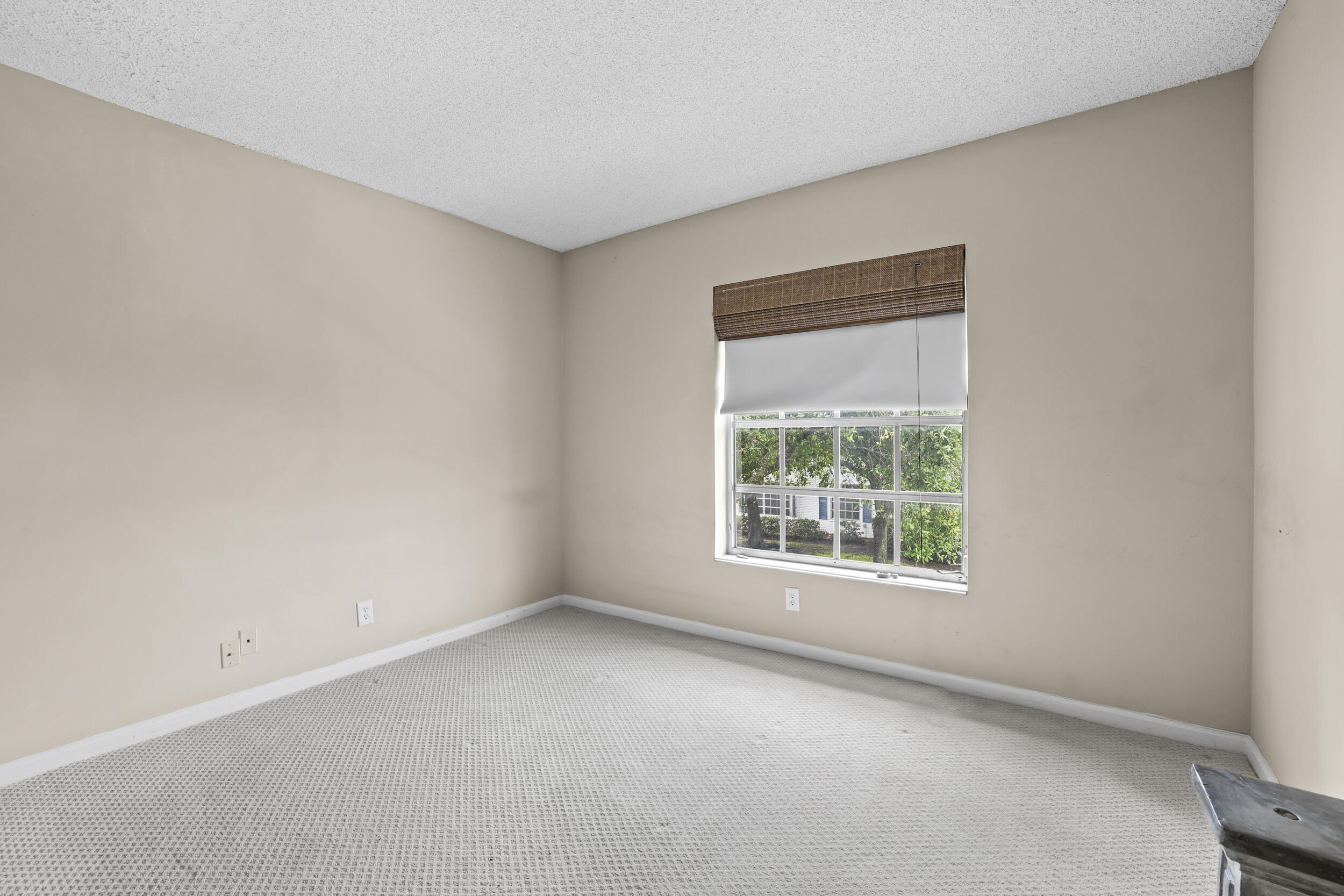 IMPERIAL POINT COLONNADES CONDO - Residential