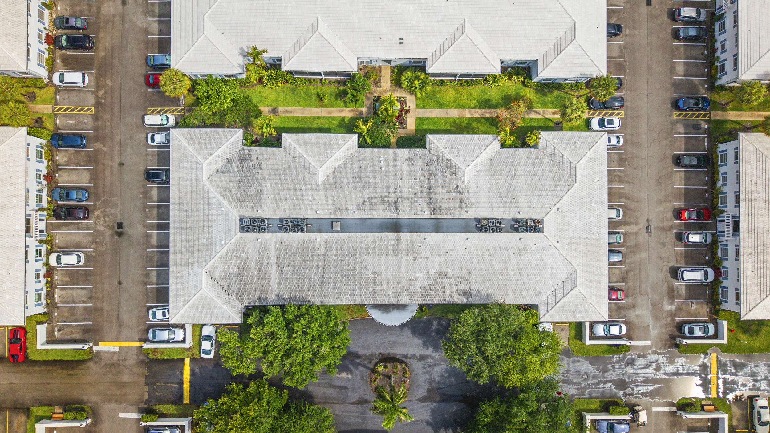 IMPERIAL POINT COLONNADES CONDO - Residential