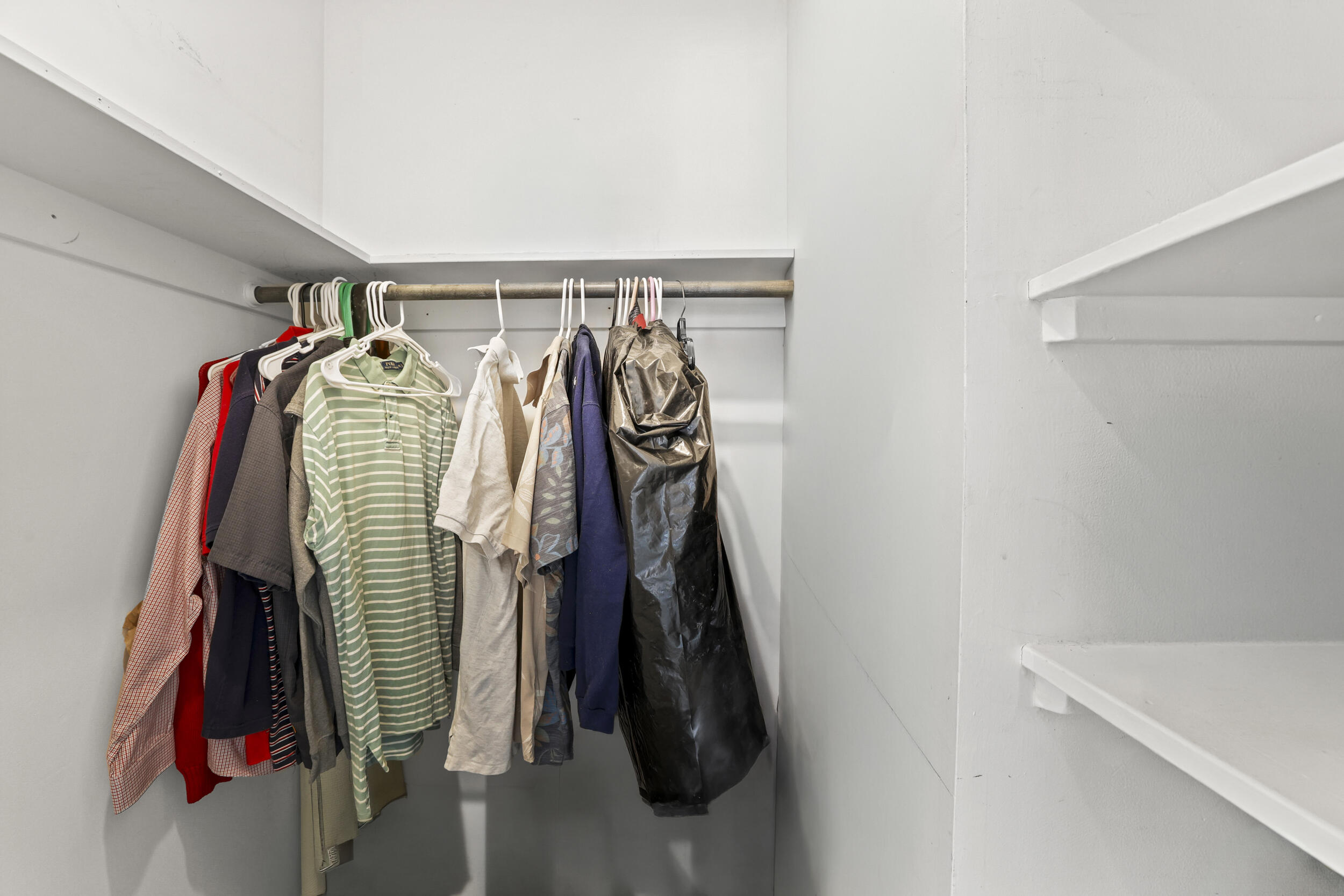 IMPERIAL POINT COLONNADES CONDO - Residential