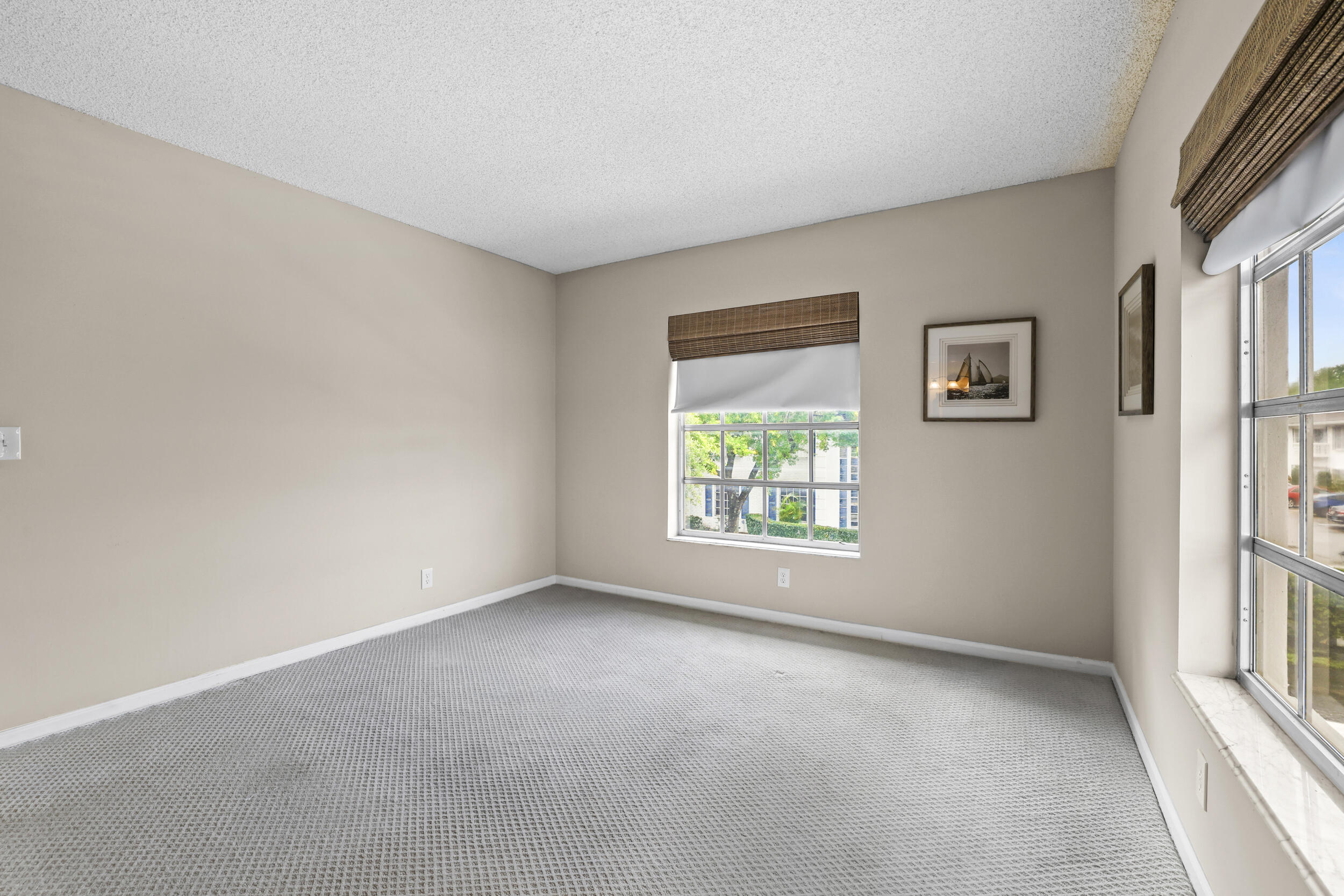 IMPERIAL POINT COLONNADES CONDO - Residential