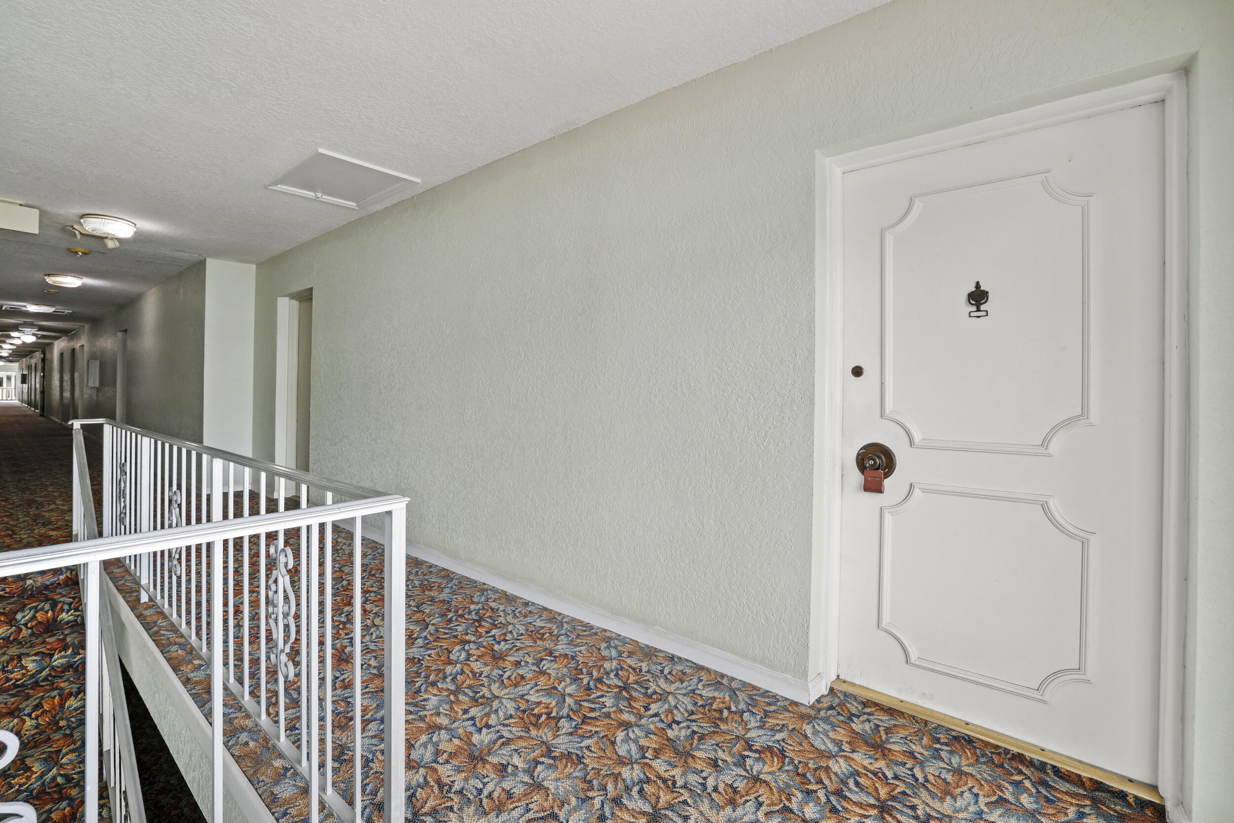 IMPERIAL POINT COLONNADES CONDO - Residential