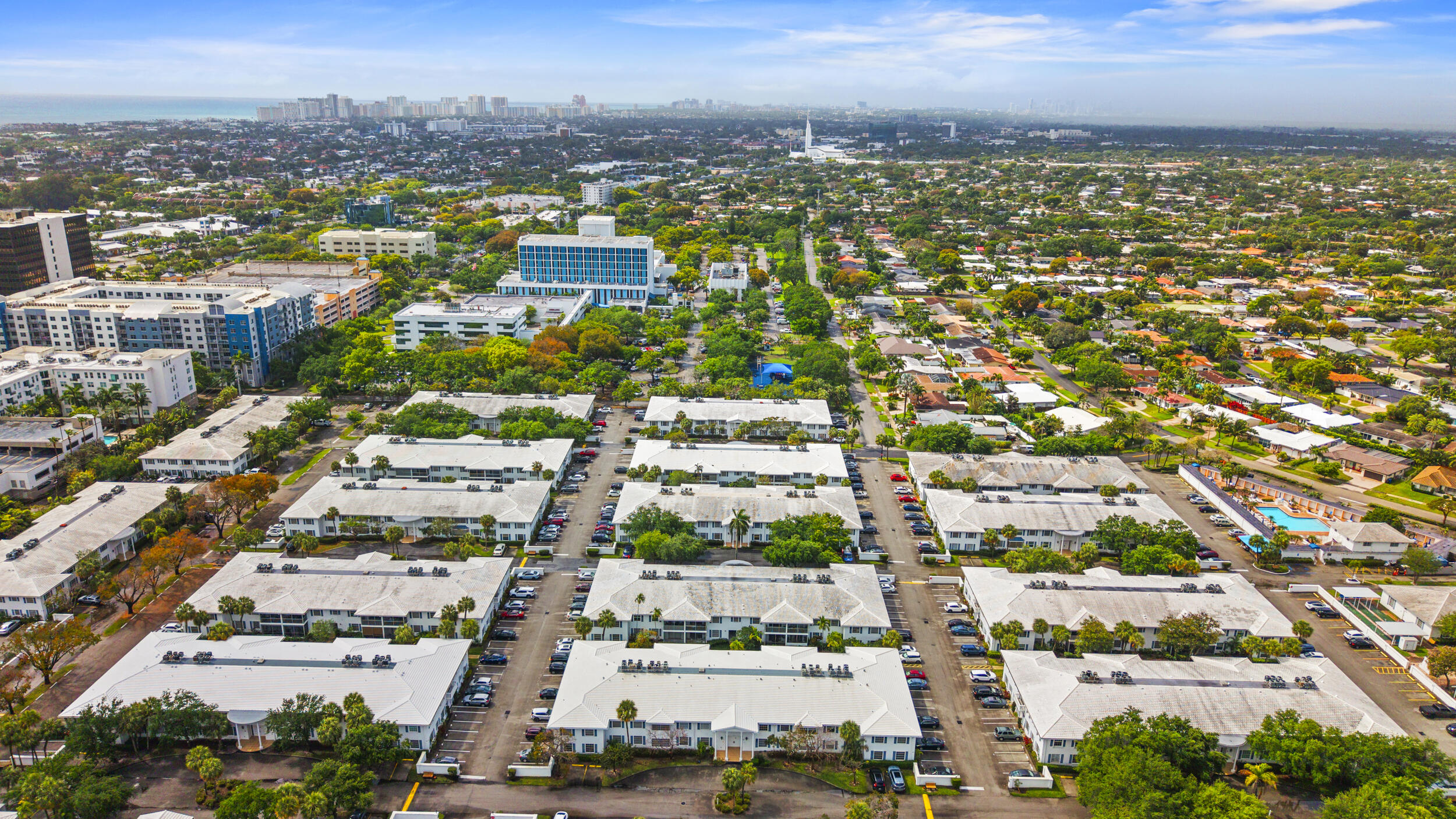 IMPERIAL POINT COLONNADES CONDO - Residential