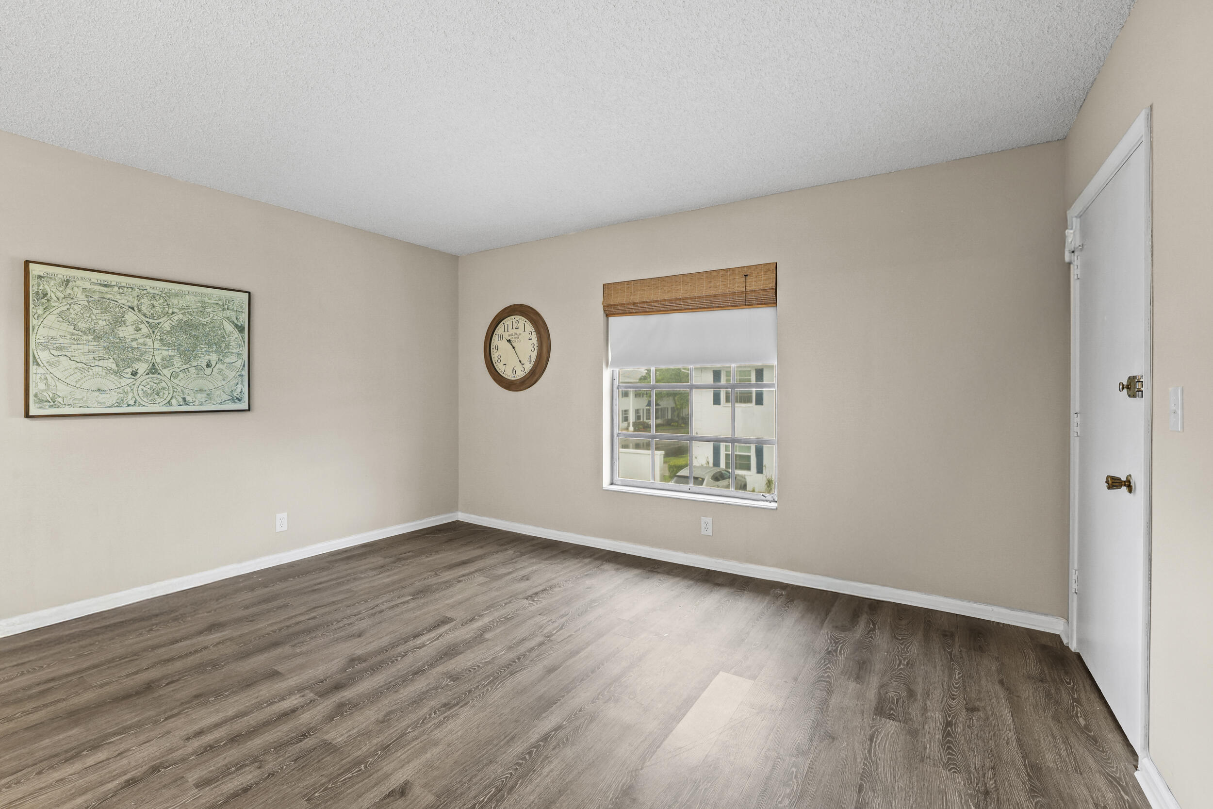 IMPERIAL POINT COLONNADES CONDO - Residential