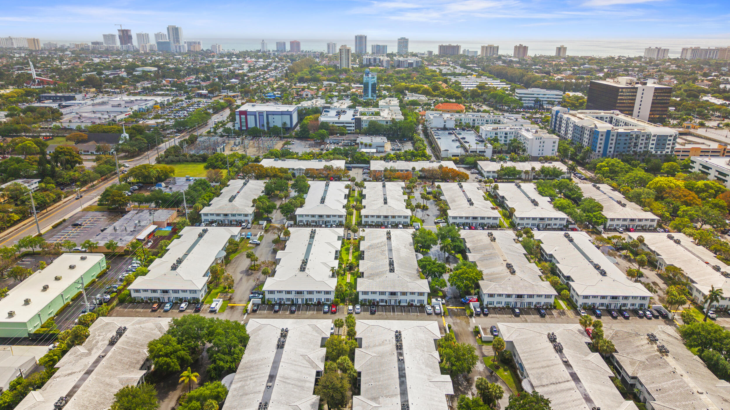 IMPERIAL POINT COLONNADES CONDO - Residential