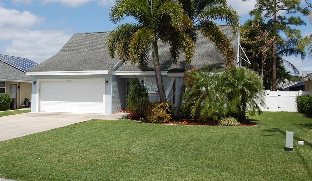 Photo of 6151 Robinson Street, Jupiter, FL 33458 (MLS # R10785762)