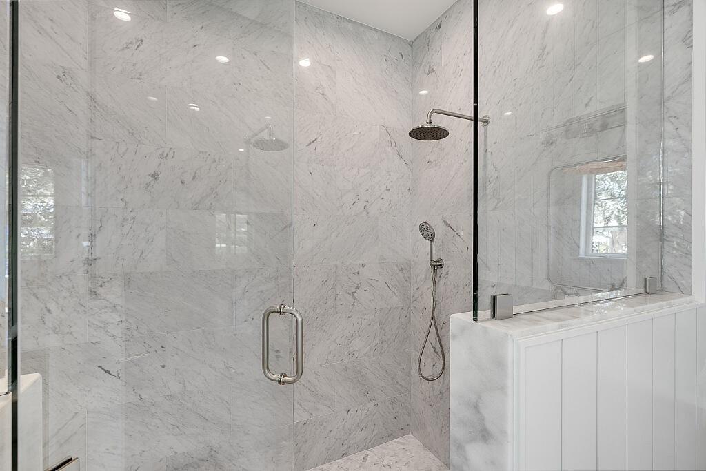 VERO ISLES PLAT NO 3 - Residential