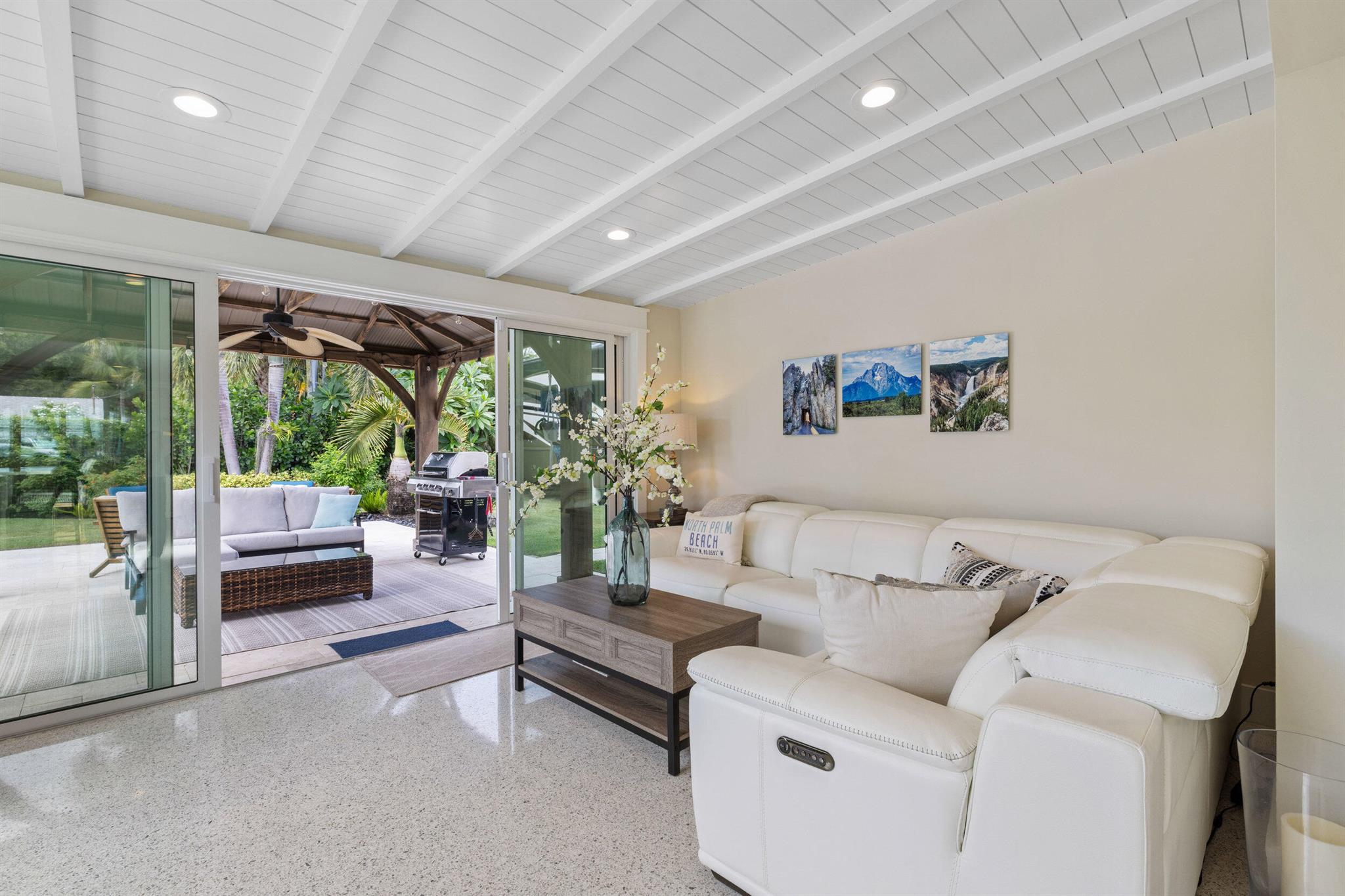 NORTH PALM BEACH VILLAGE - Residential