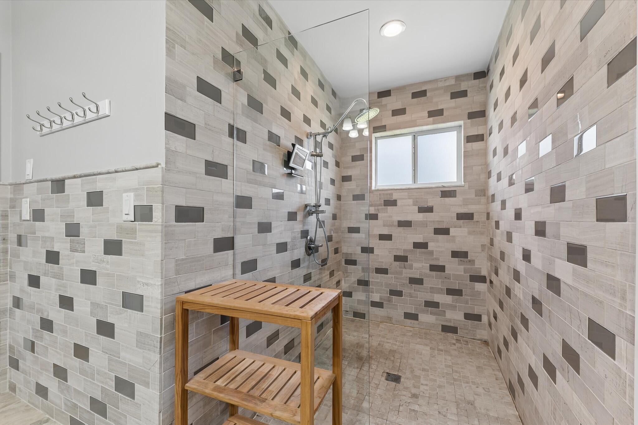 DELRAY DUNES - Residential