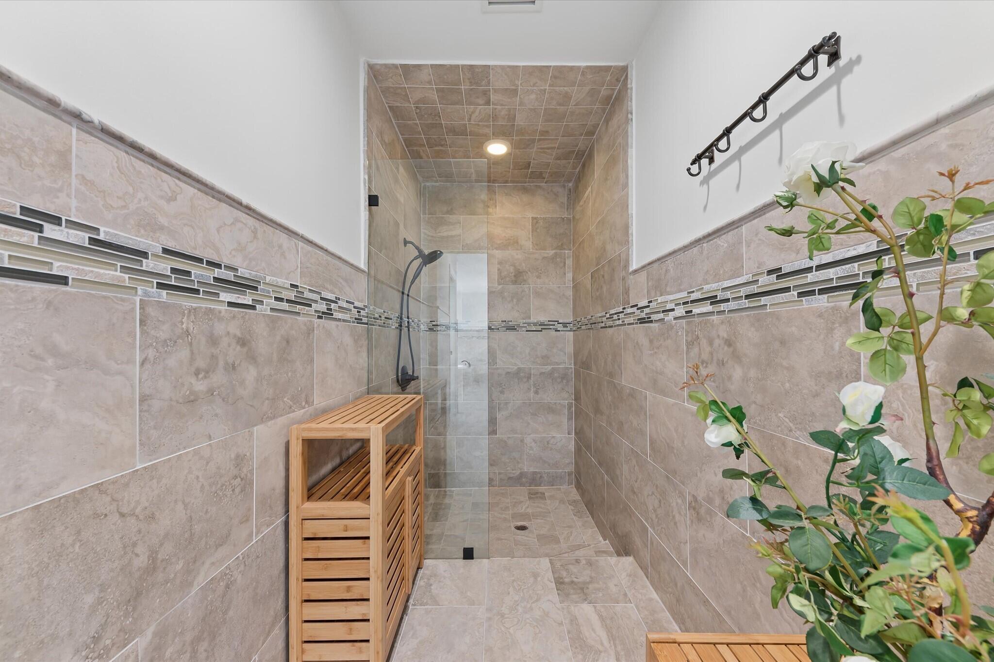 DELRAY DUNES - Residential