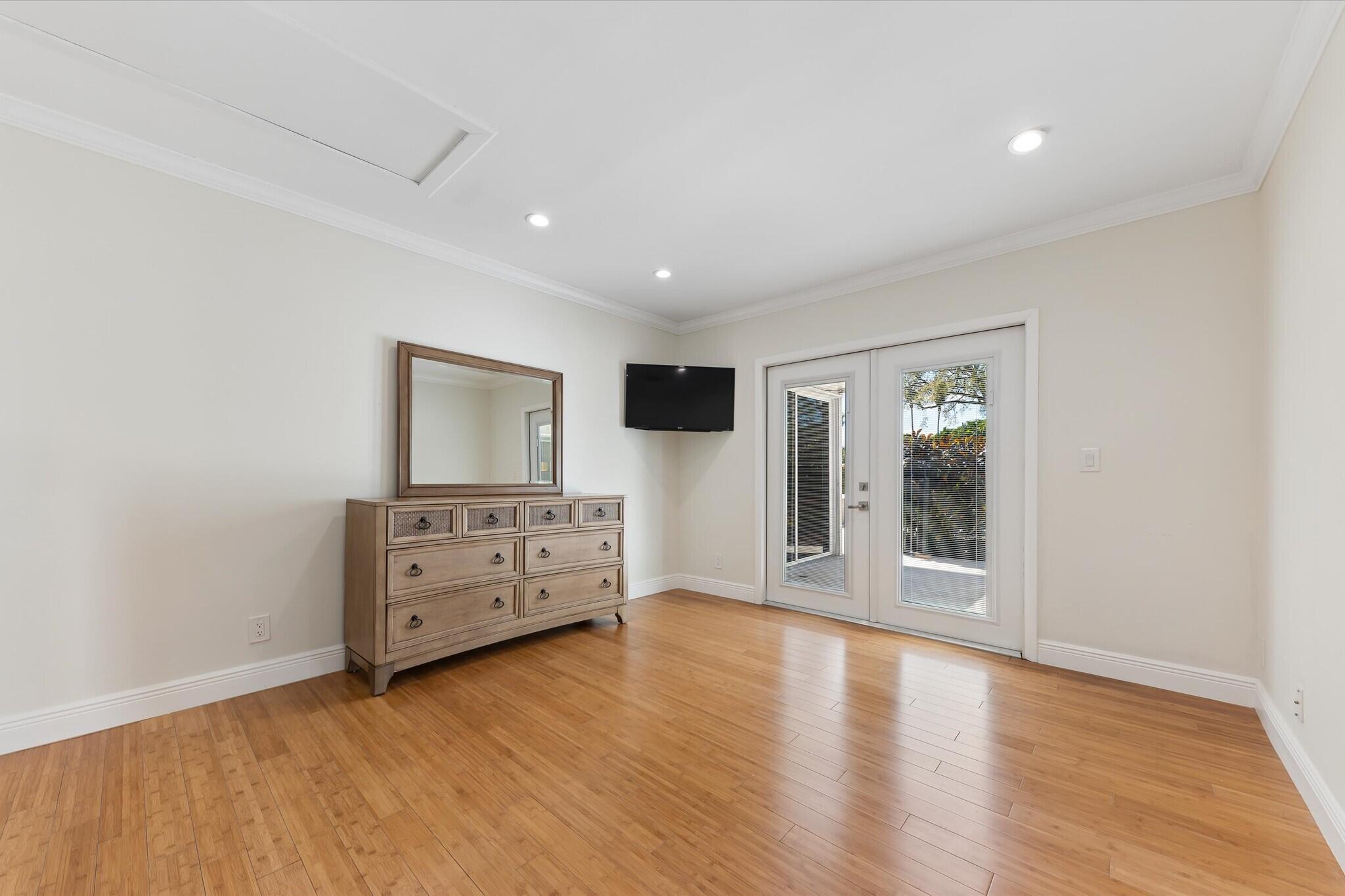 DELRAY DUNES - Residential