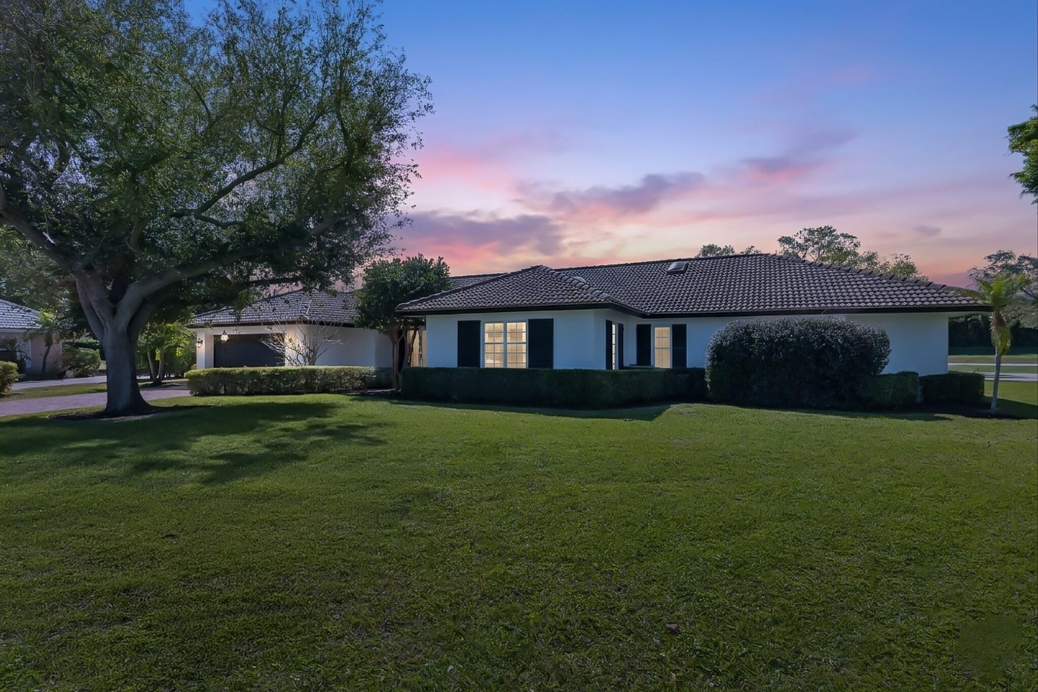 DELRAY DUNES - Residential