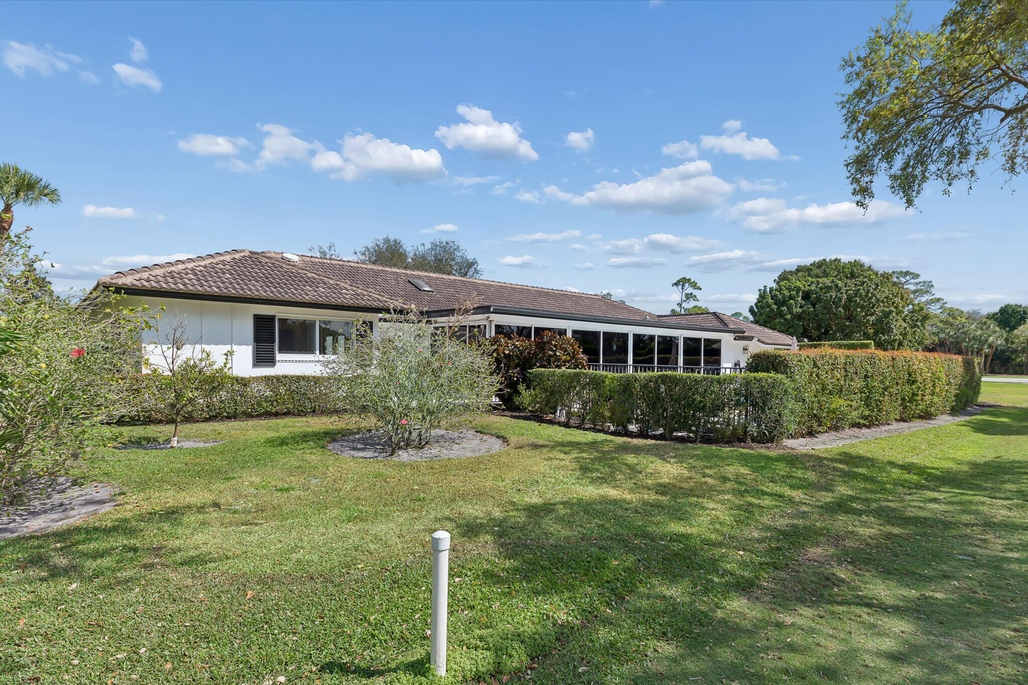 DELRAY DUNES - Residential