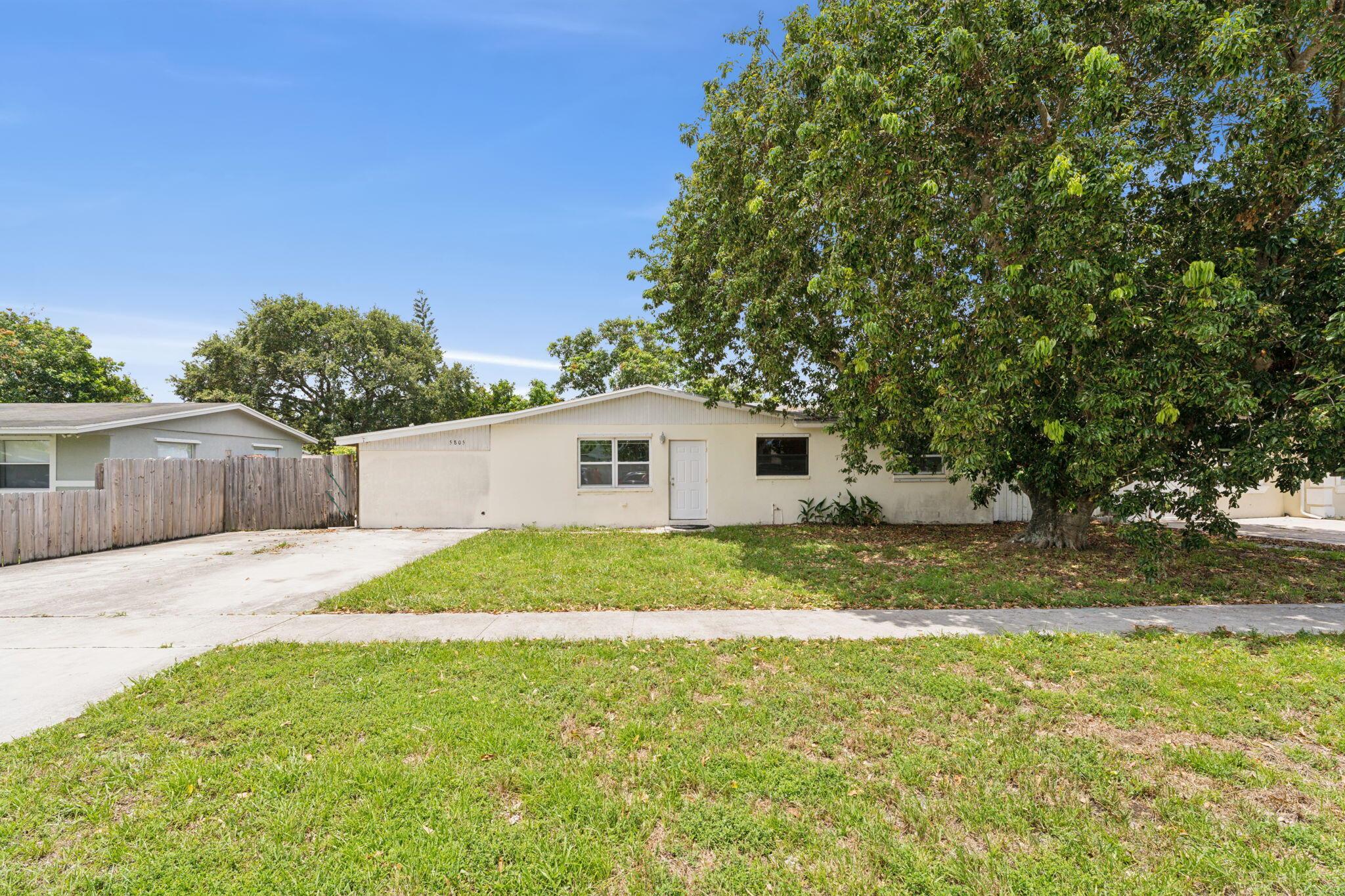 View West Palm Beach, FL 33415 house