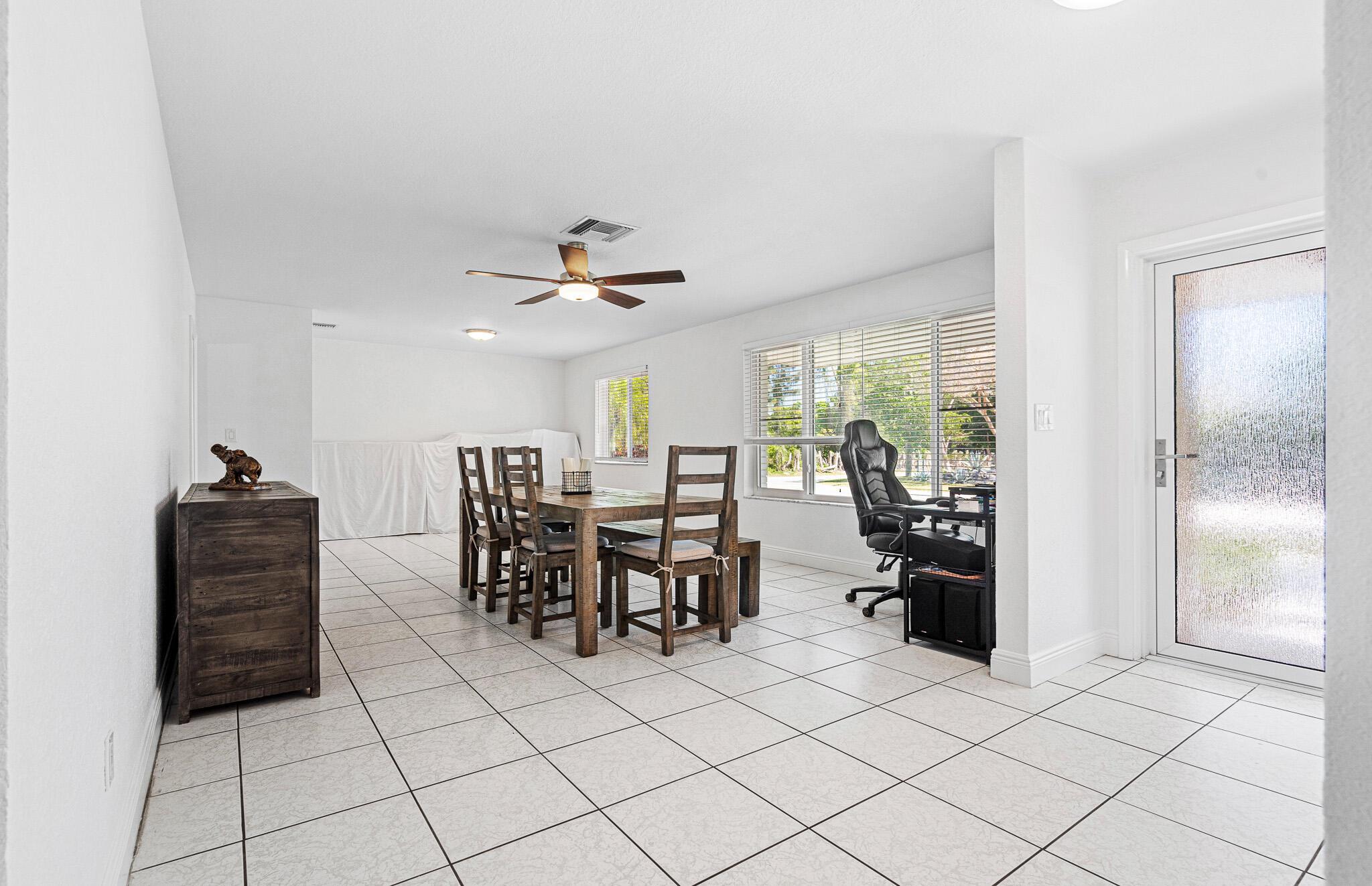 THE BANYAN DRIVE ESTATES - Residential