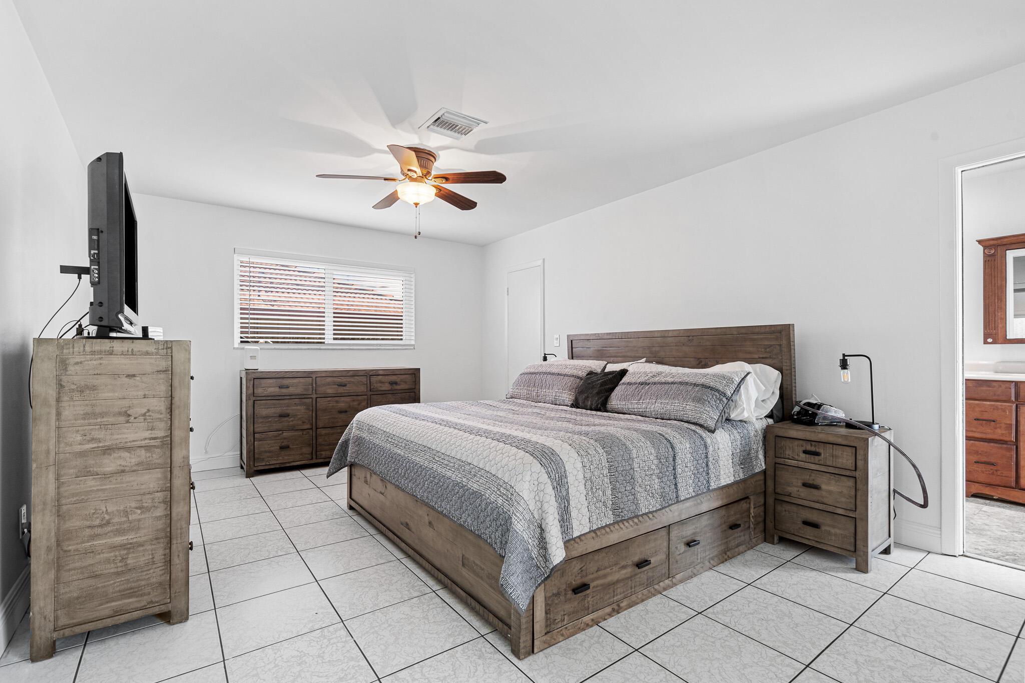 THE BANYAN DRIVE ESTATES - Residential