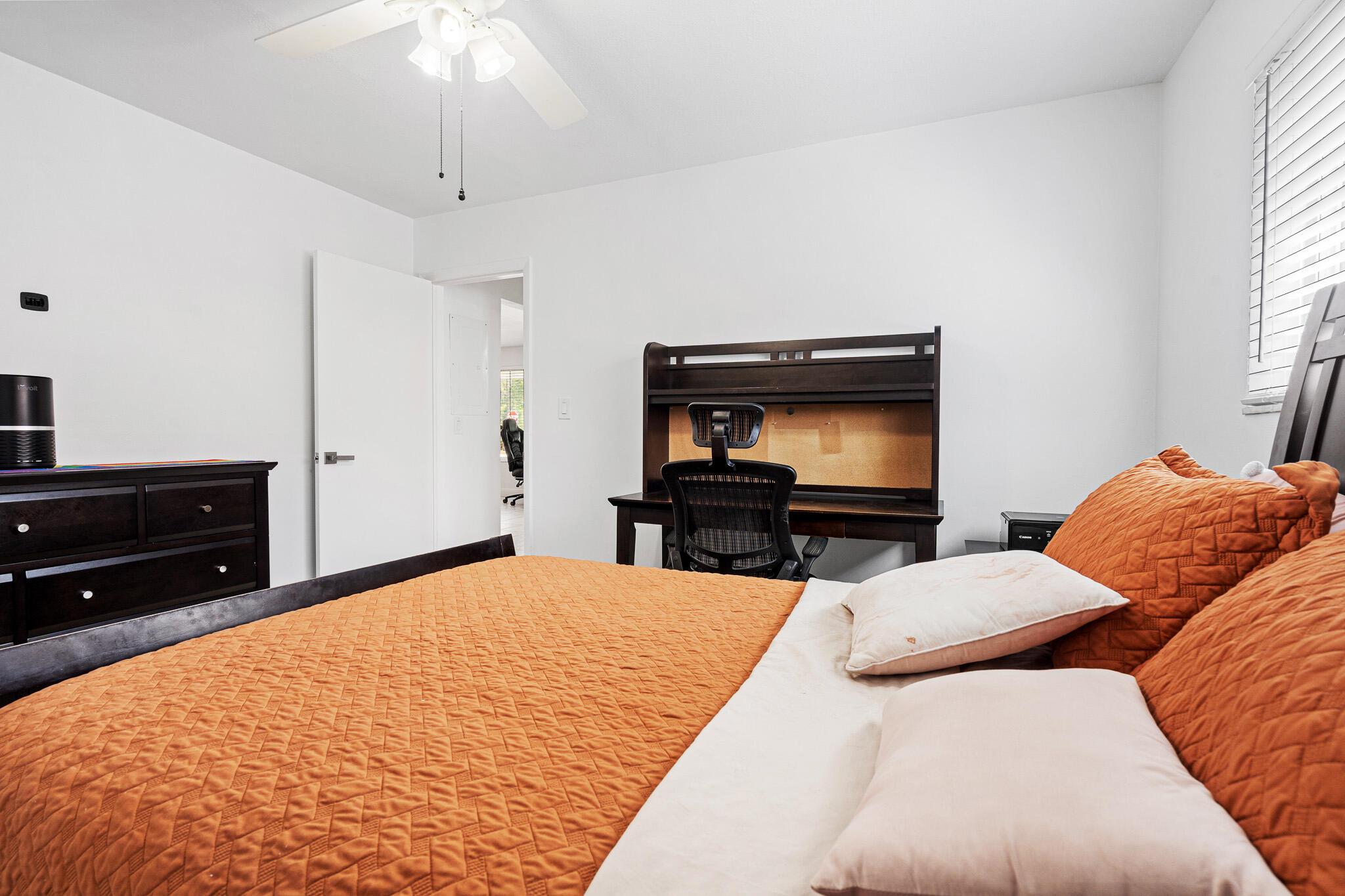 THE BANYAN DRIVE ESTATES - Residential