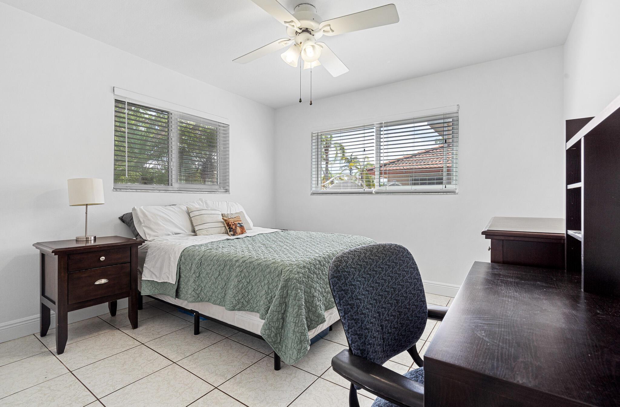 THE BANYAN DRIVE ESTATES - Residential