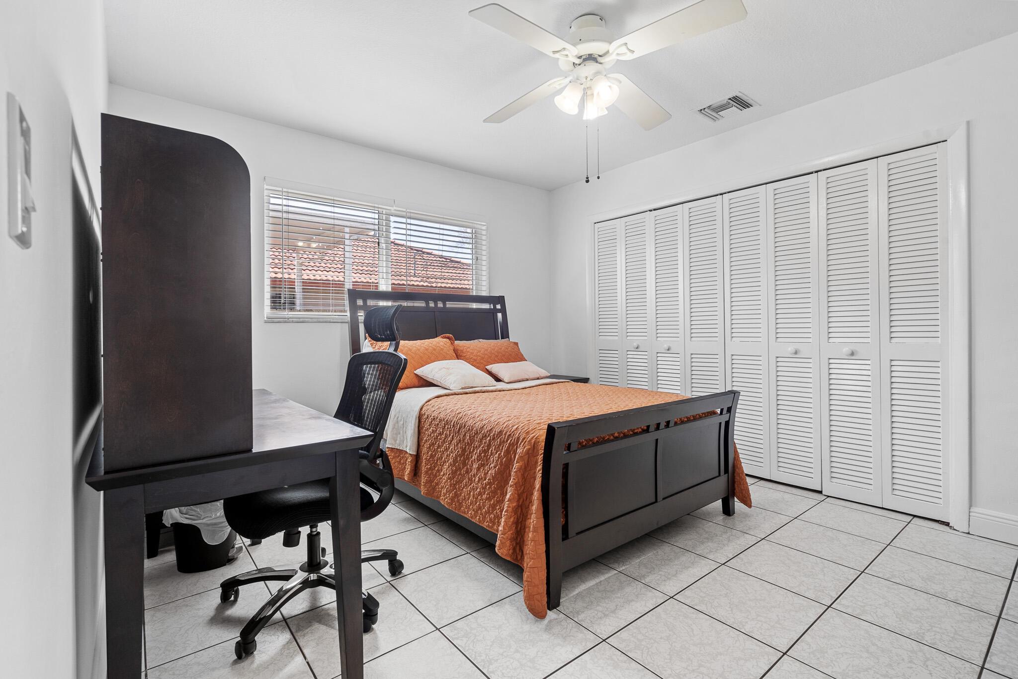 THE BANYAN DRIVE ESTATES - Residential