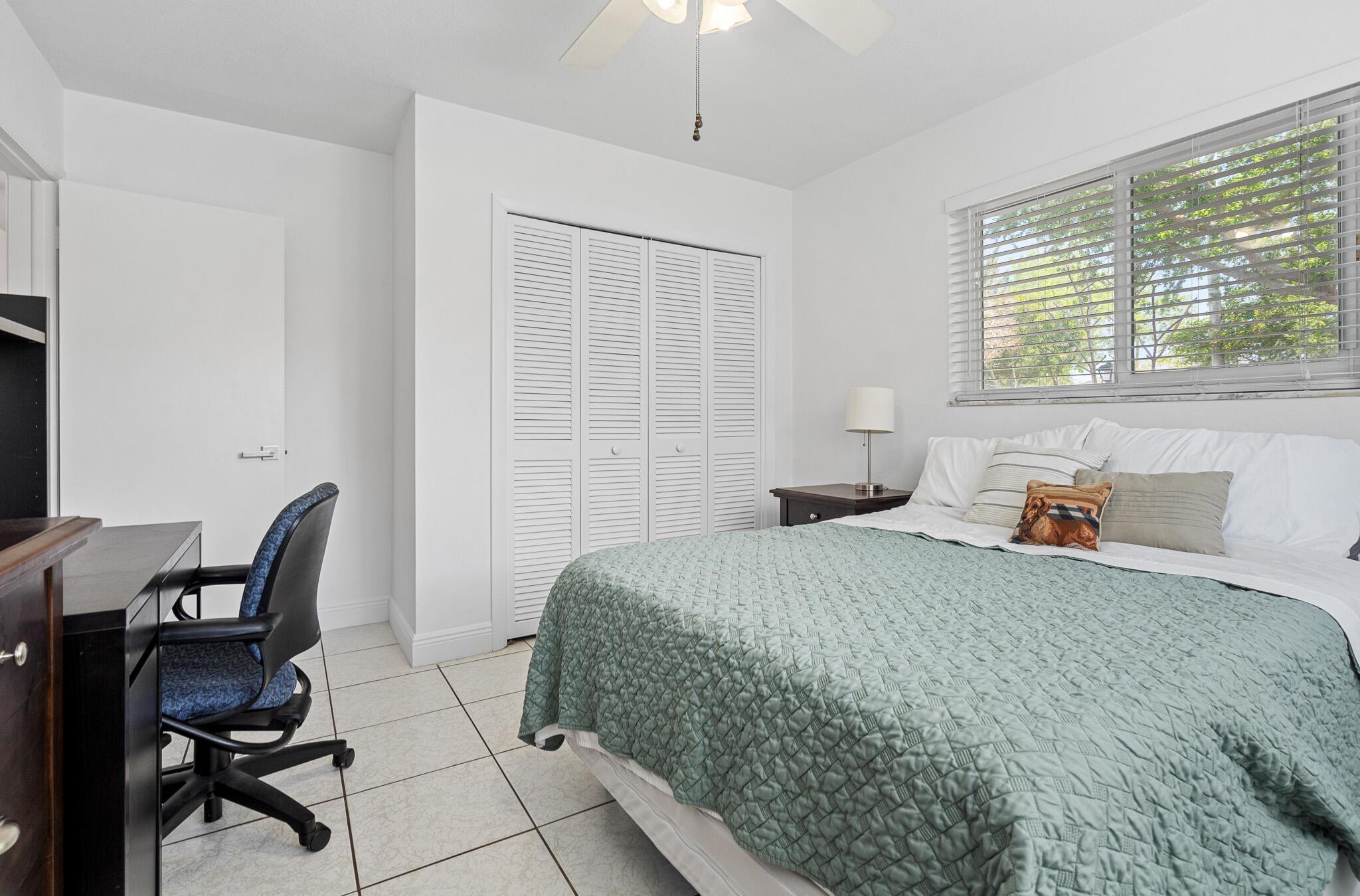 THE BANYAN DRIVE ESTATES - Residential