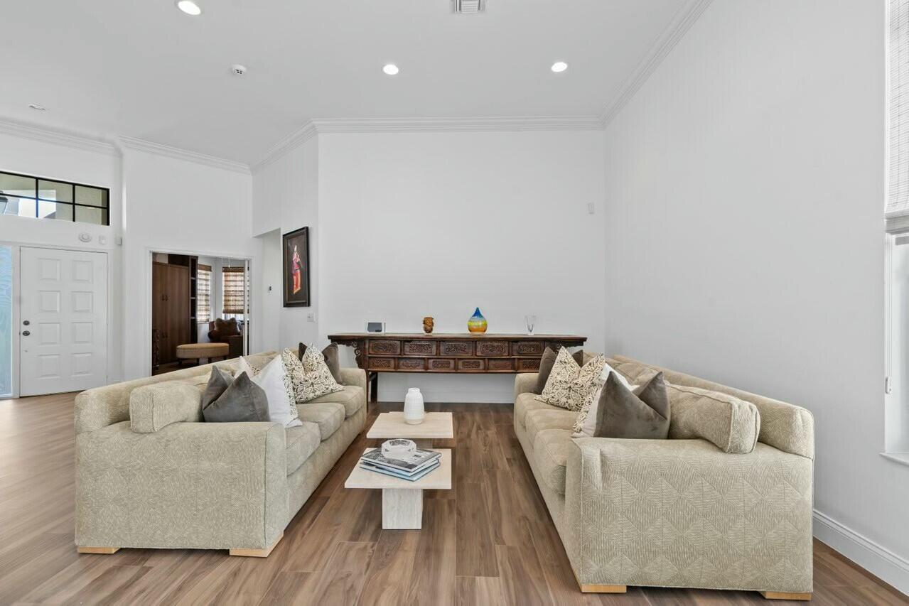 2437 NW 64th Street