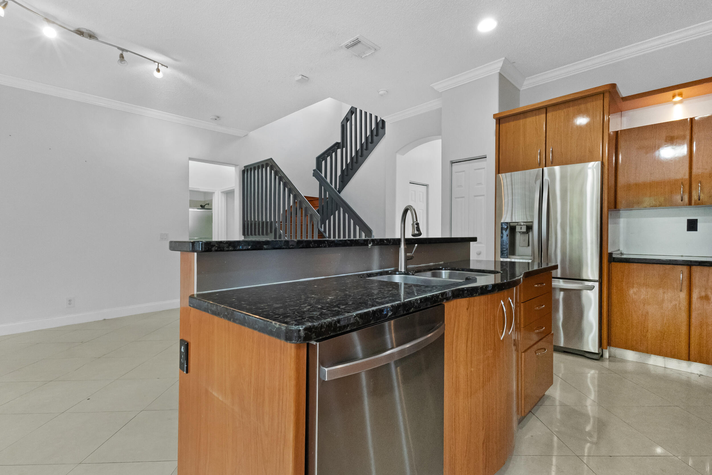 MAPLE RIDGE - Residential