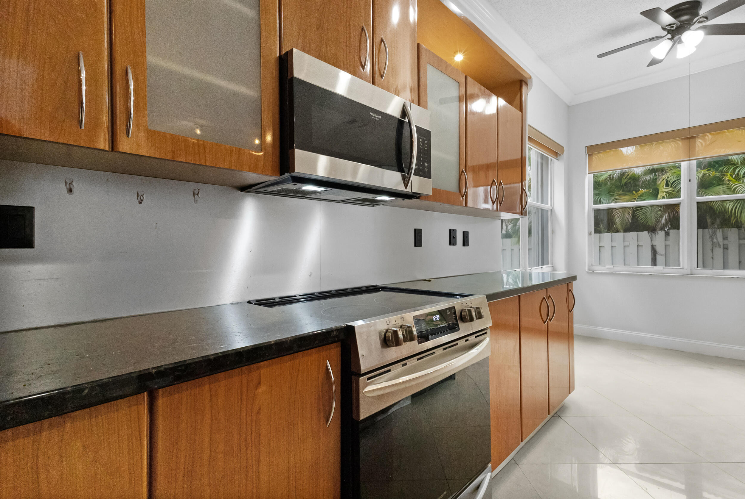 MAPLE RIDGE - Residential