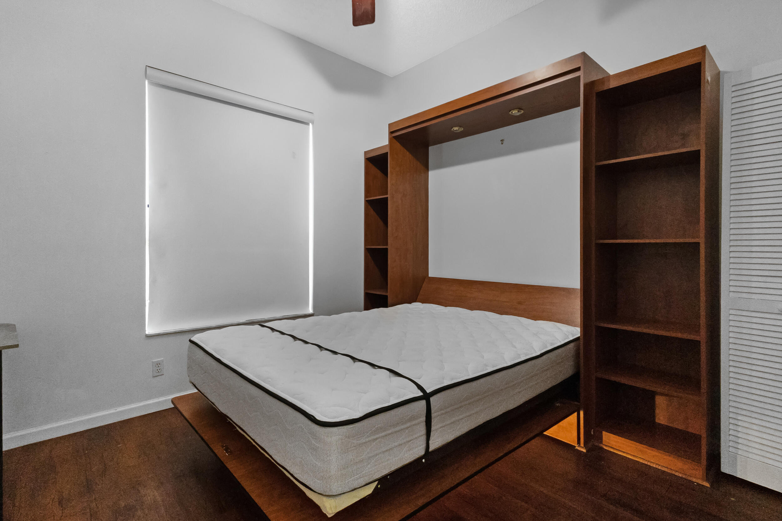 MAPLE RIDGE - Residential