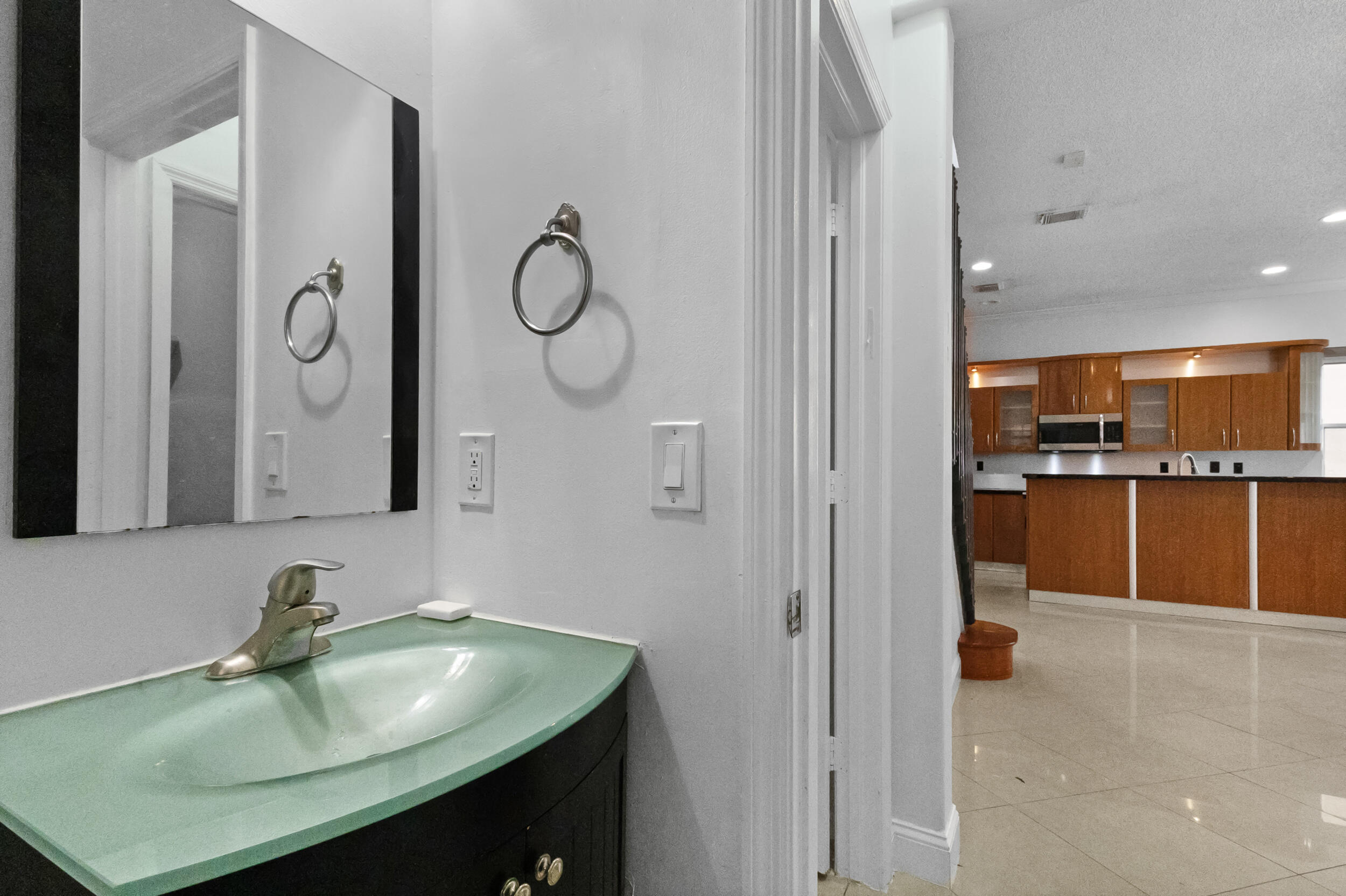 MAPLE RIDGE - Residential