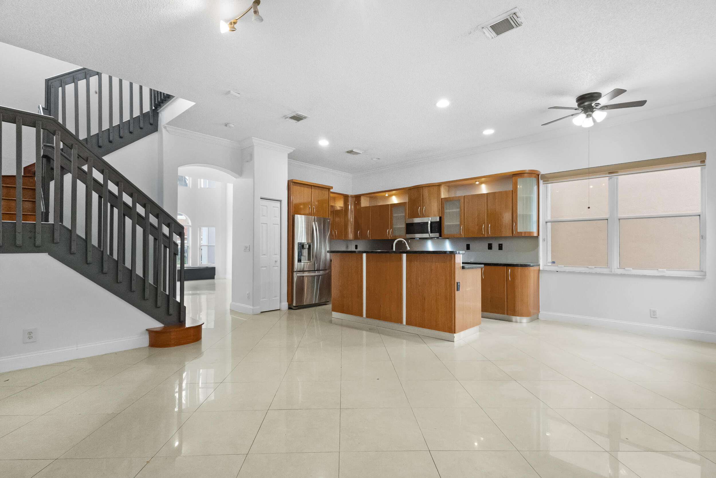 MAPLE RIDGE - Residential