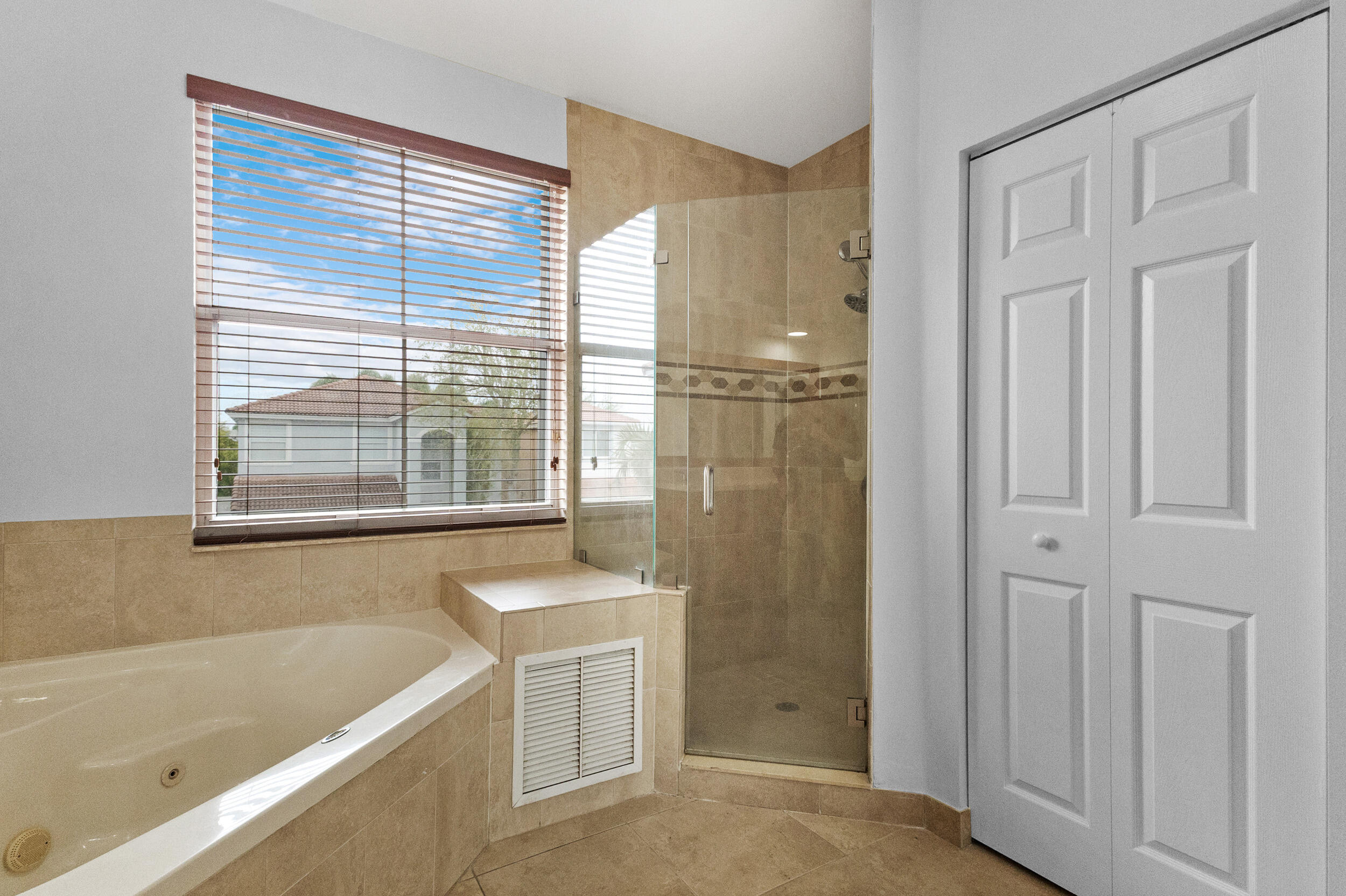 MAPLE RIDGE - Residential