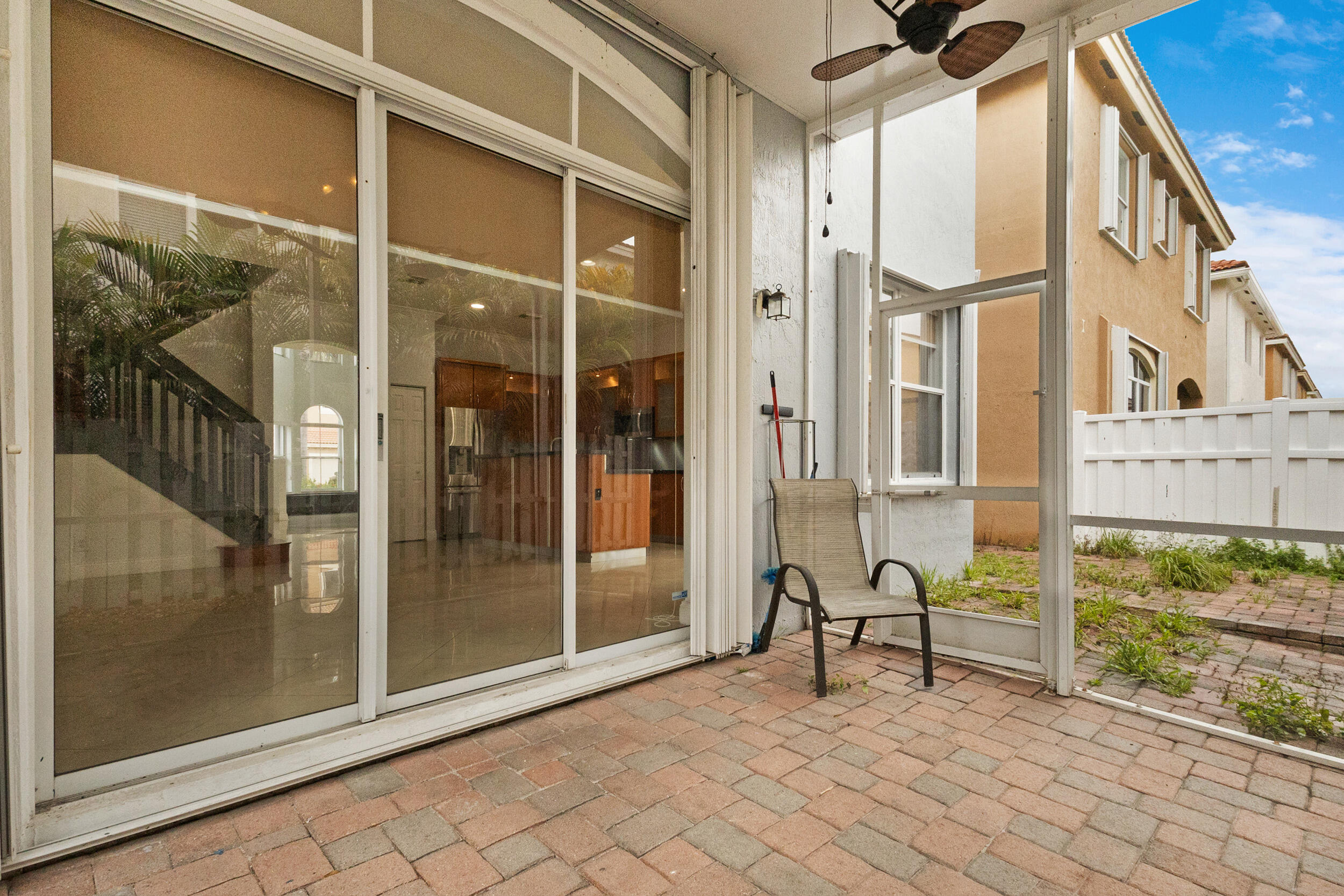 MAPLE RIDGE - Residential