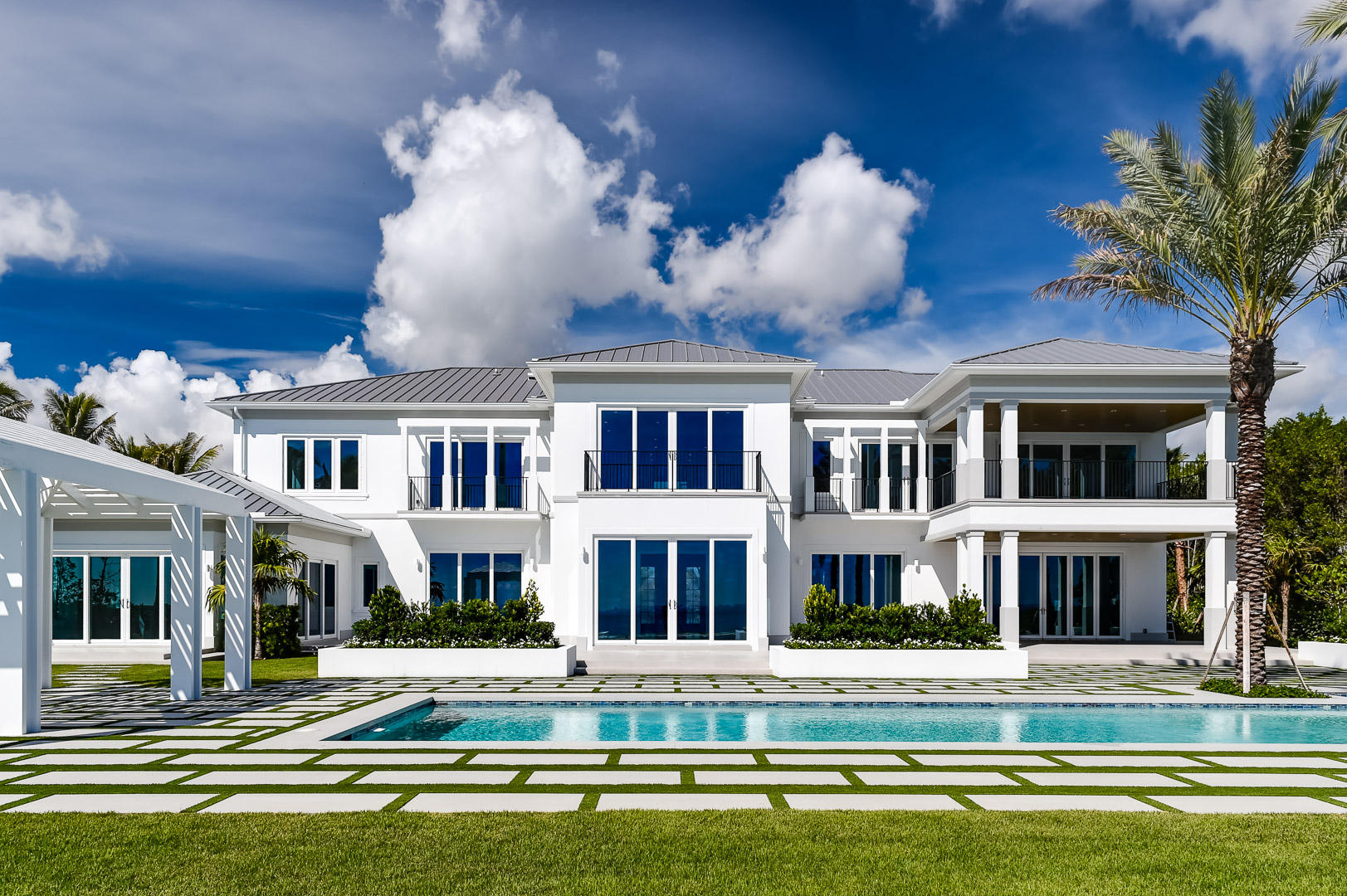 900 S Ocean Boulevard