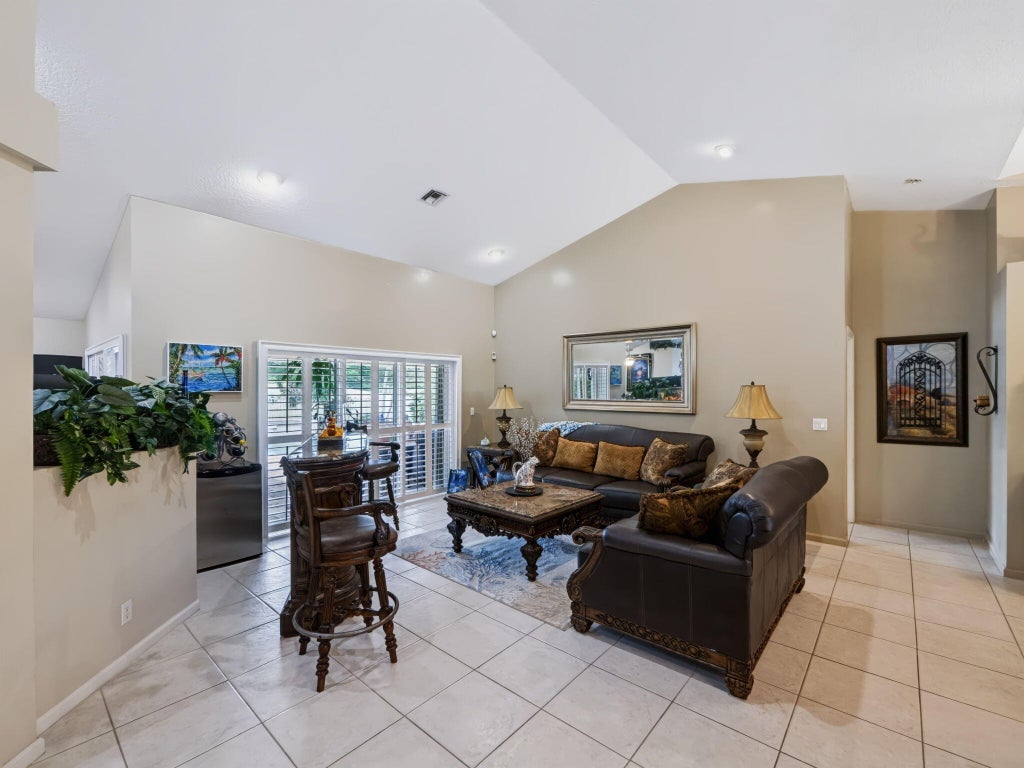 Photo of 6001 Wedgewood Village Circle, Lake Worth, FL 33463 (MLS # B26077505)