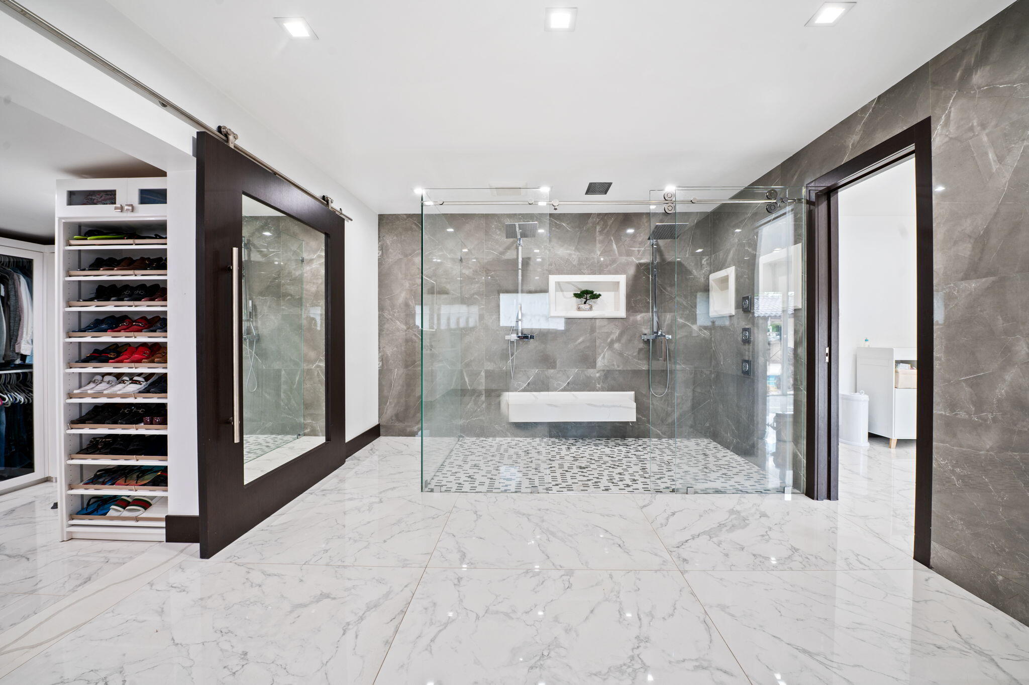 J G HEADS FARMS - Residential