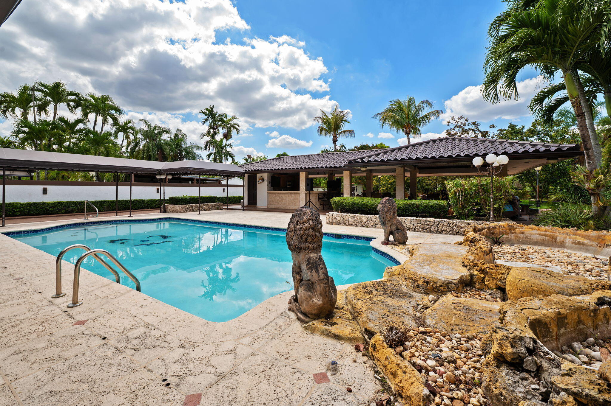 J G HEADS FARMS - Residential