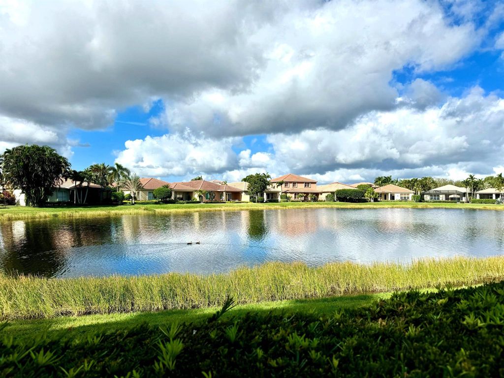 Photo of 107 Via Escobar Place, Palm Beach Gardens, FL 33418 (MLS # R11007880)