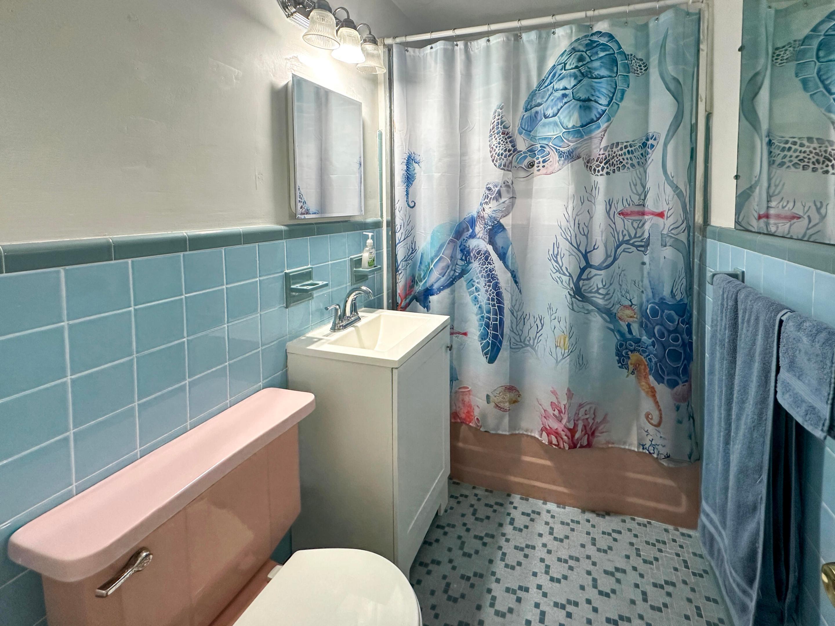 M K MOORE'S RE SUBDIVISION - Residential