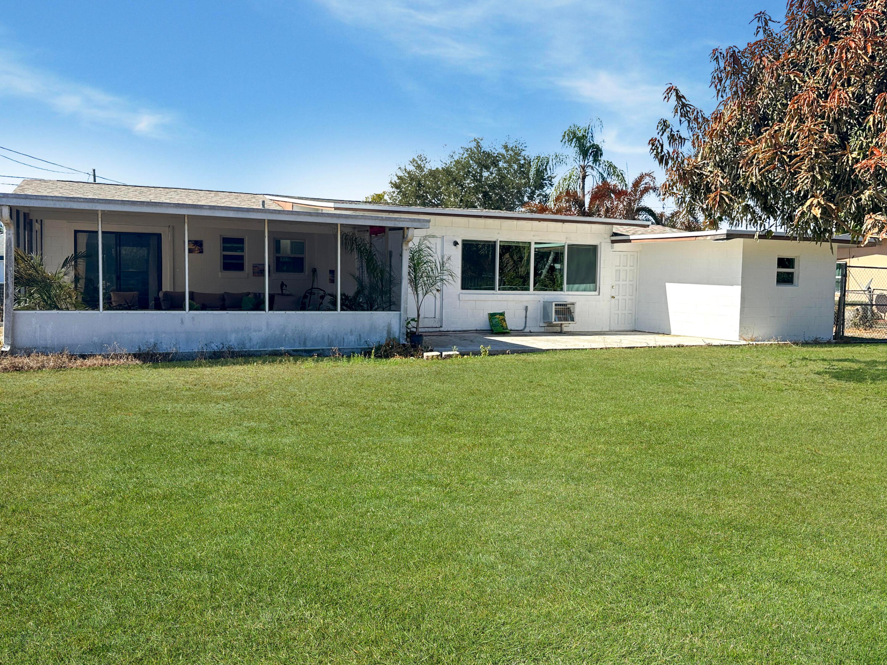 M K MOORE'S RE SUBDIVISION - Residential