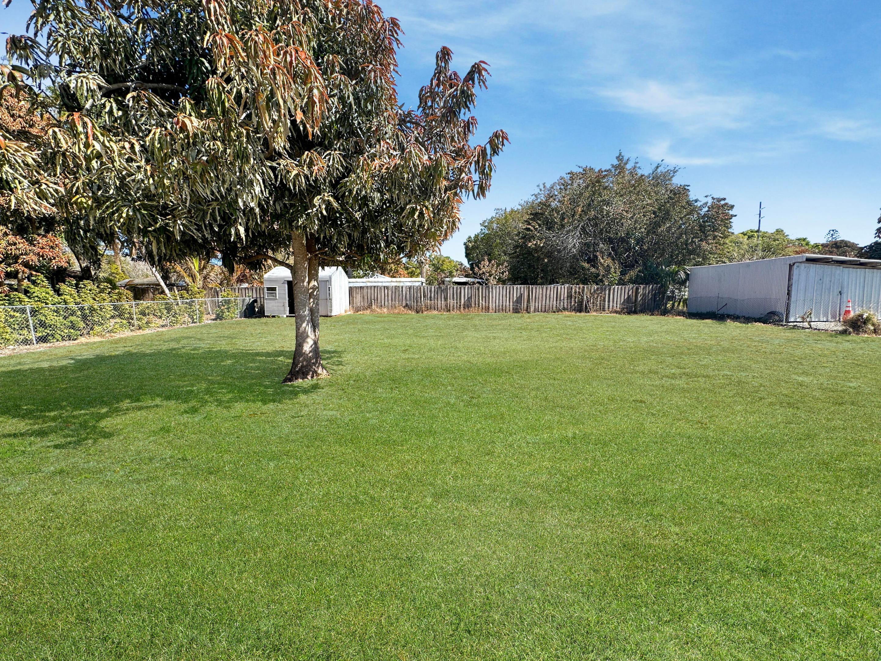 M K MOORE'S RE SUBDIVISION - Residential