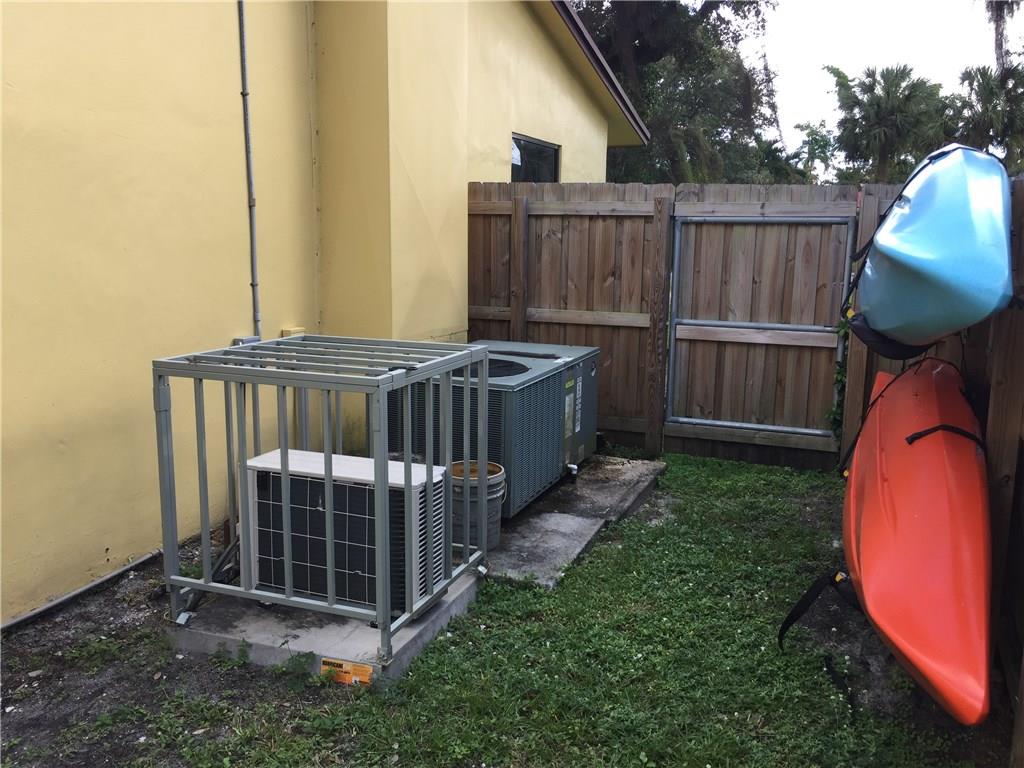 Breezyway Manor Add 29-1 - Residential