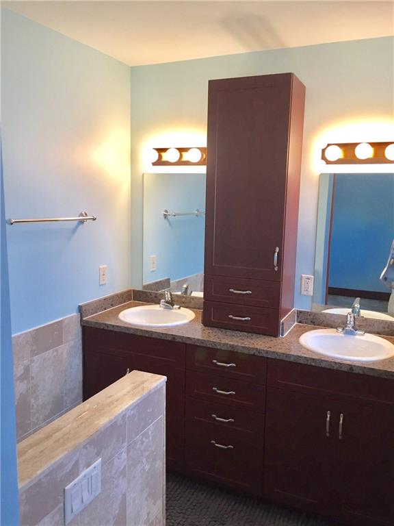 Breezyway Manor Add 29-1 - Residential