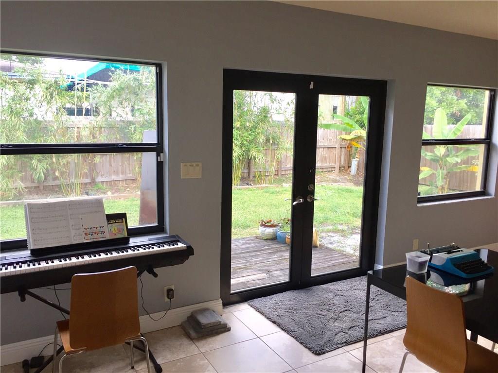 Breezyway Manor Add 29-1 - Residential