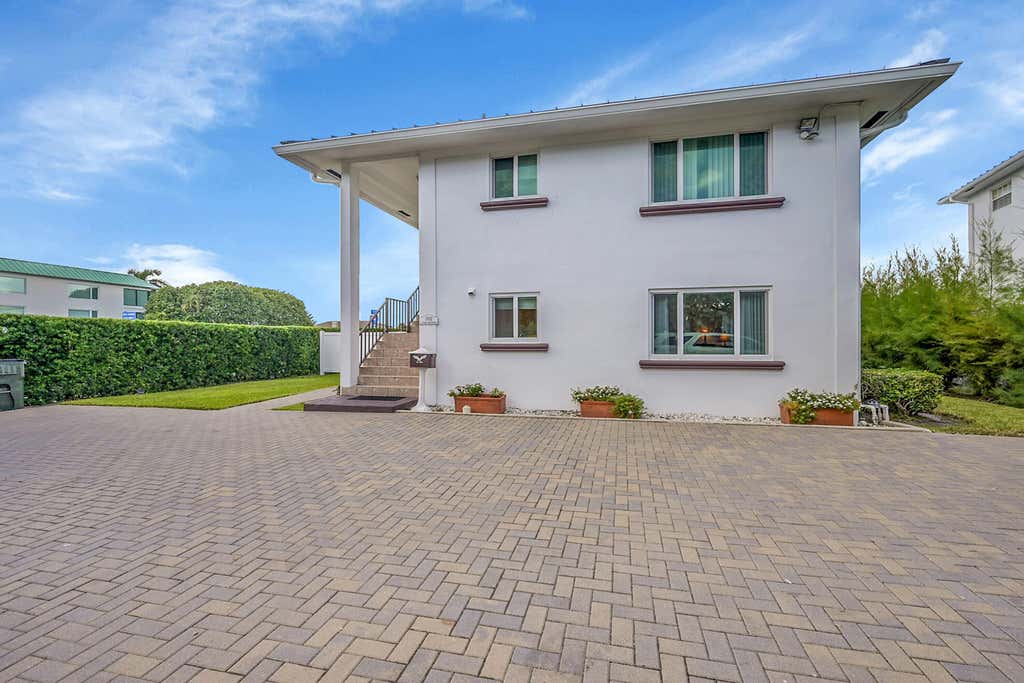Photo of 1702 S Ocean Boulevard #1, Delray Beach, FL 33483 (MLS # B26059068)
