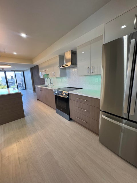 Photo of 12 Royal Palm Way #6030, Boca Raton, FL 33432 (MLS # B26034647)