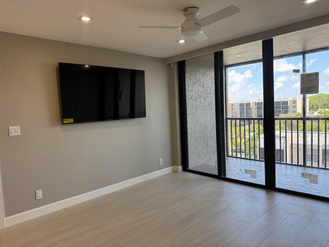 Tiny photo for 12 Royal Palm Way #6030, Boca Raton, FL 33432 (MLS # B26034647)