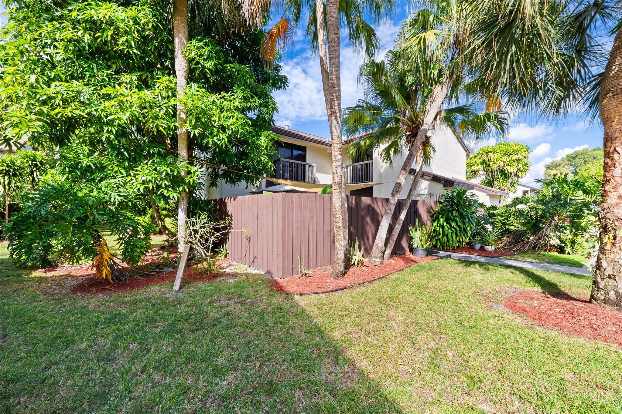 3387 Cocoplum Cir 3387