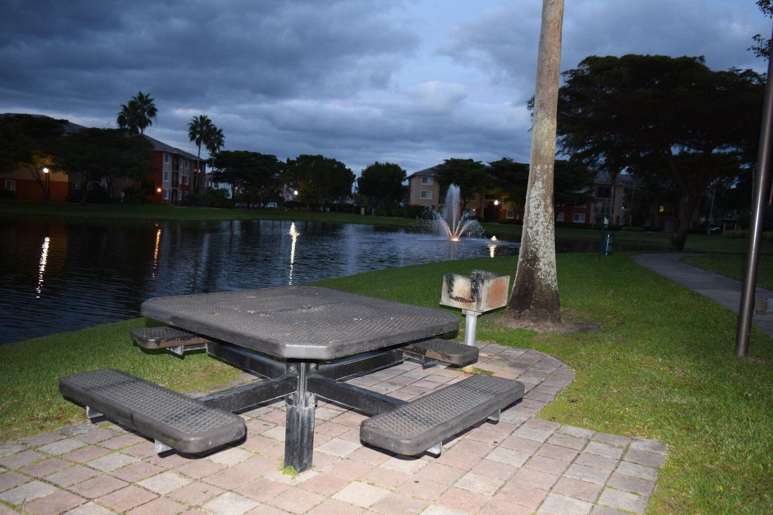 GRAND ISLES CONDO - Residential