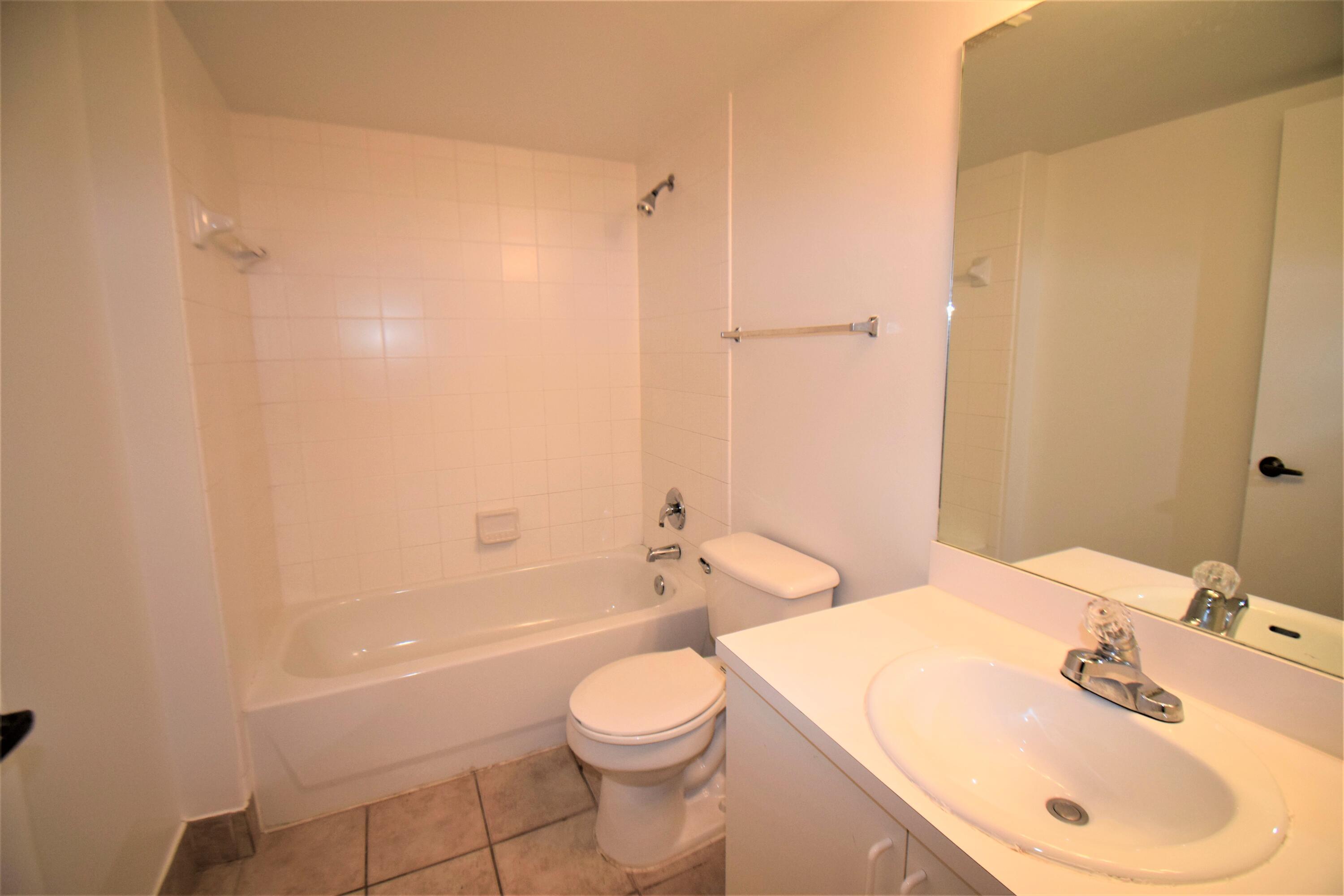 GRAND ISLES CONDO - Residential