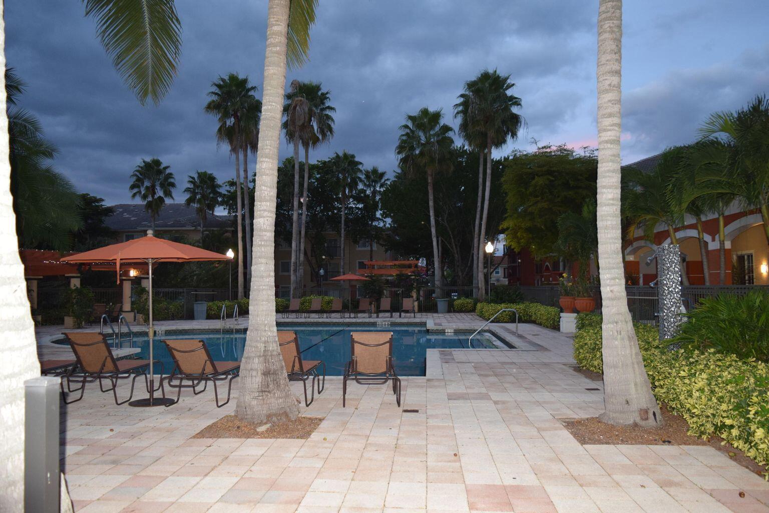 GRAND ISLES CONDO - Residential