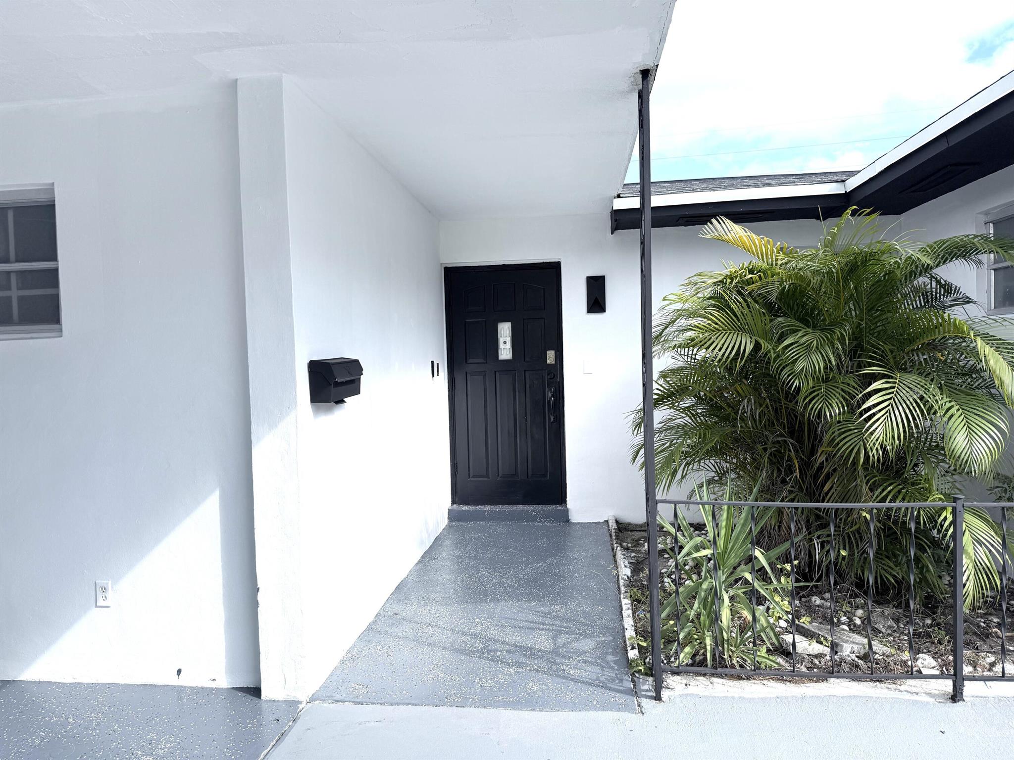 PARK MANOR 1 - Residential Lease